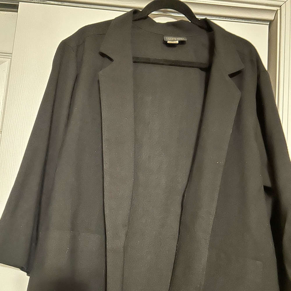 Vintage Black Women's Linen Blazer by Harlow. 
Size 1X